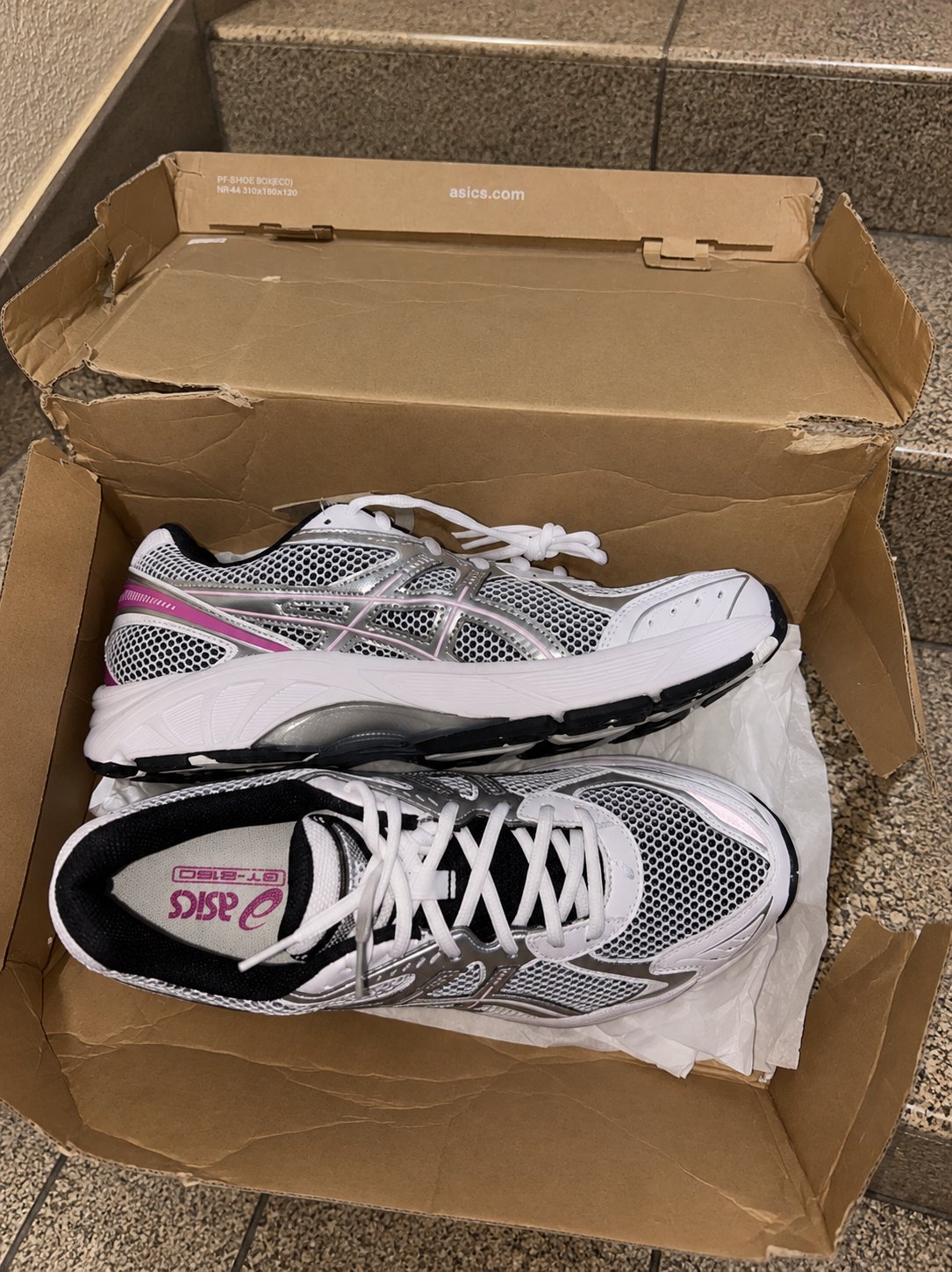 Chaussures neuves a vendre — photo 2