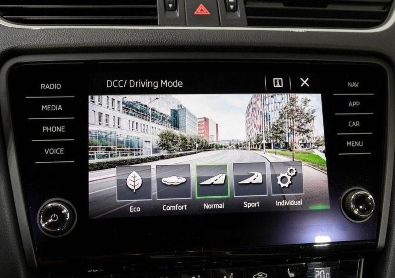 Skoda Octavia — photo 2